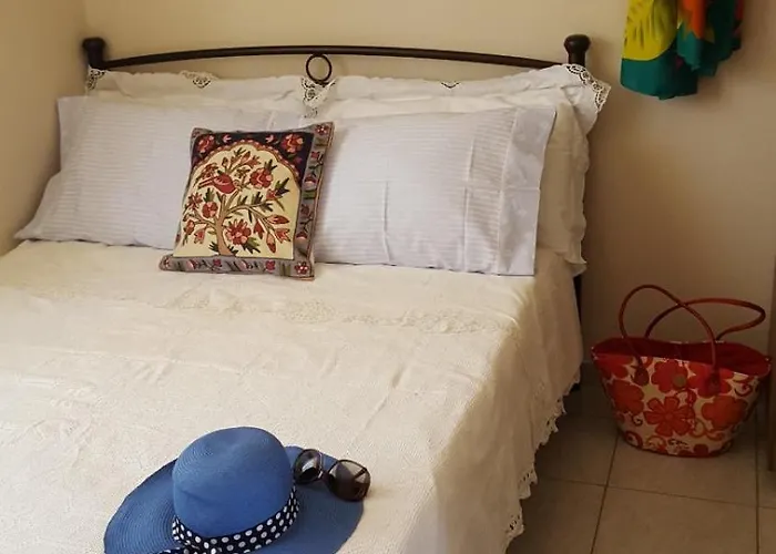 ελαίας λειμών 모넴바시아