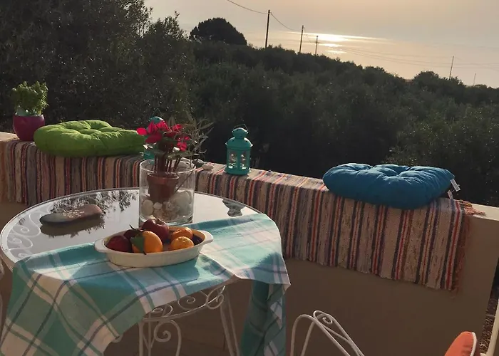 빌라 ελαίας λειμών 모넴바시아